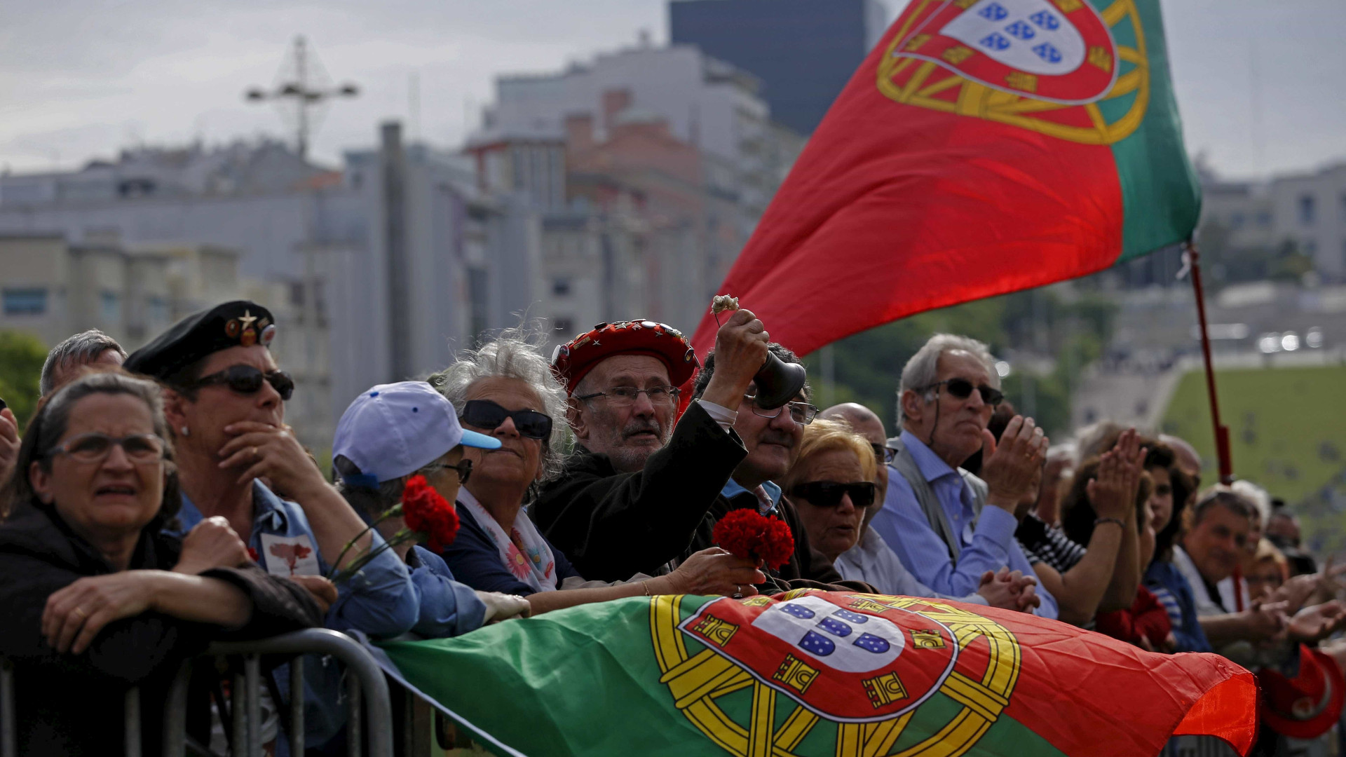 Segundo dia de comemorações começa nos Açores e termina nos EUA