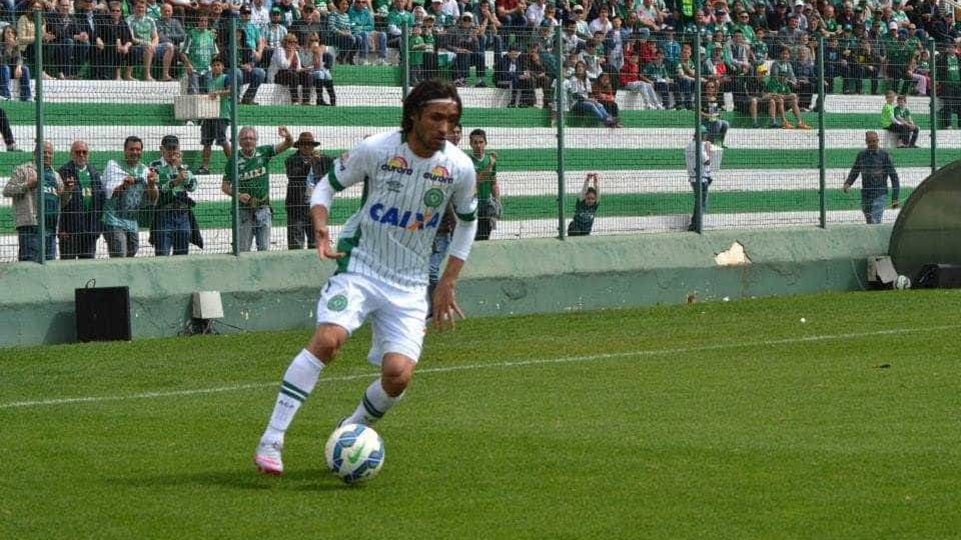Clubes brasileiros juntam-se para que Chapecoense não desça de divisão