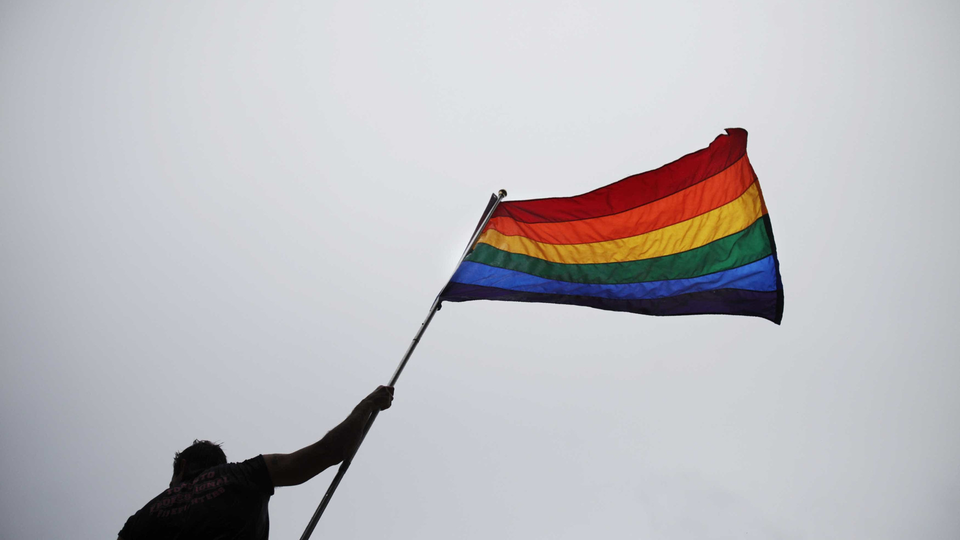 Comunidade LGBT protesta no Porto contra veto presidencial