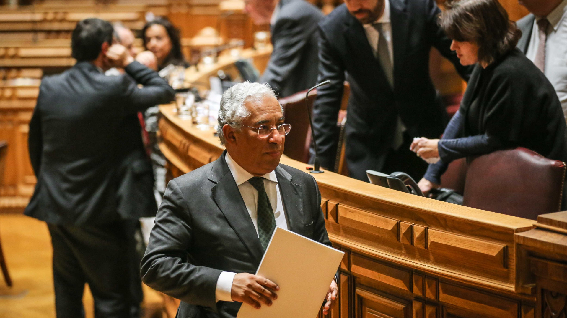Melhoria da economia em 2015 "era aparente e não era real"