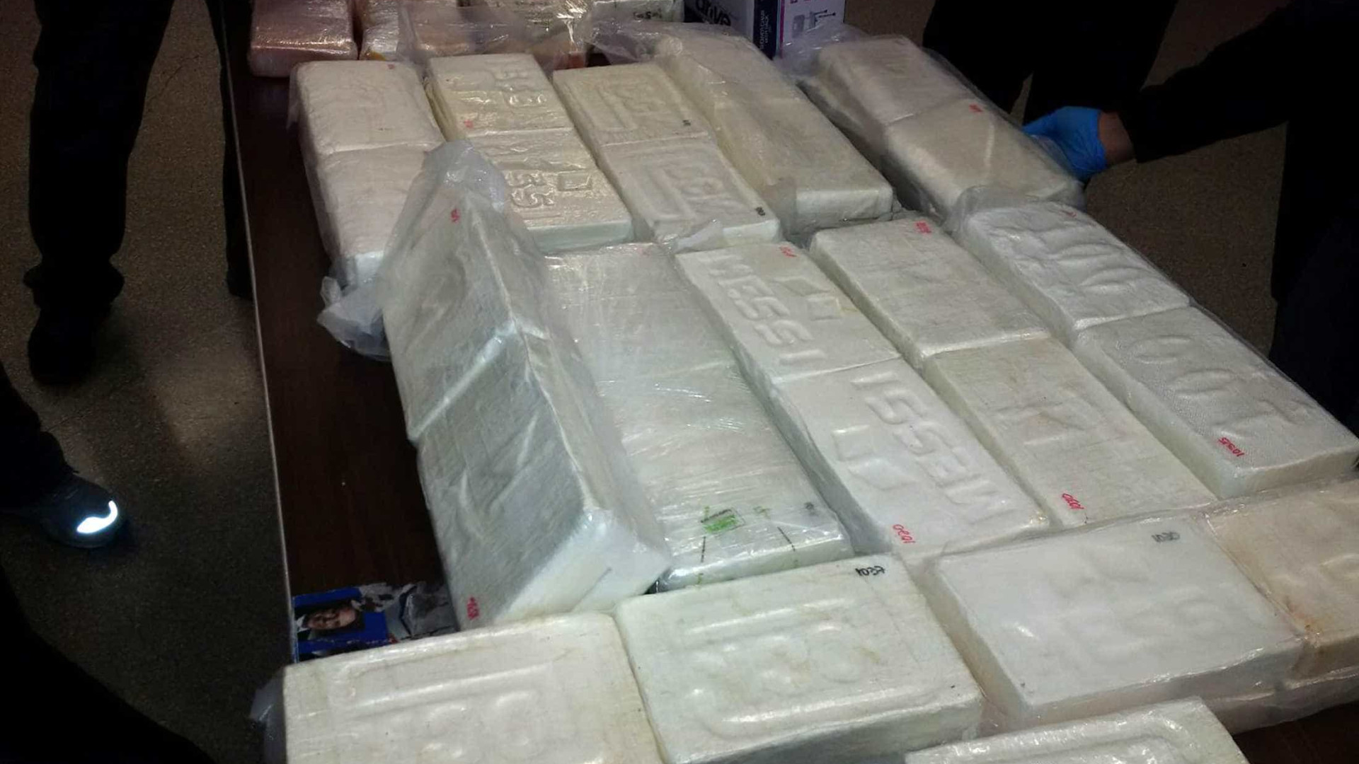 GNR apreende mais de duas mil doses de haxixe e detém jovem de 17 anos