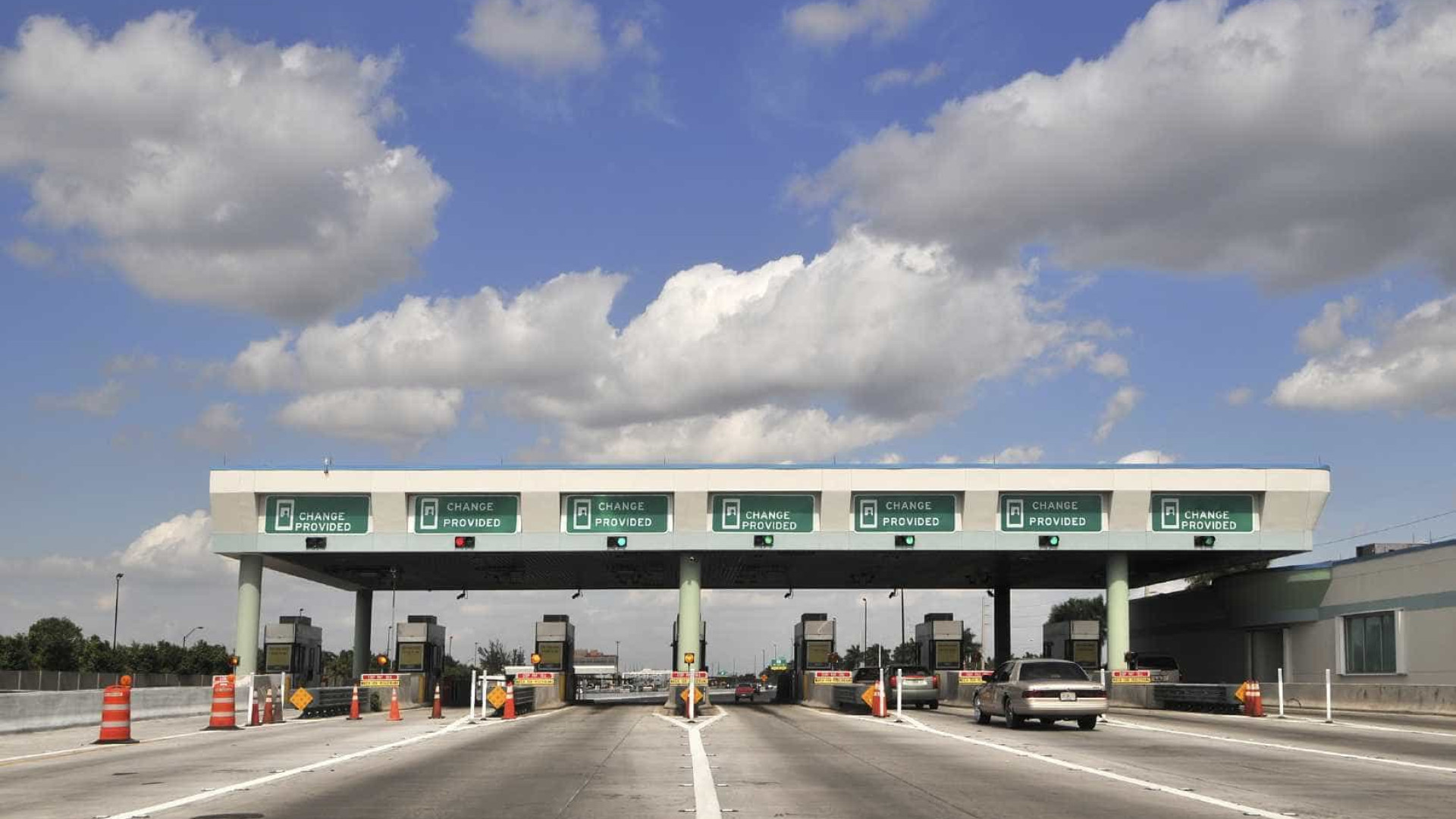Clientes de autoestradas ou pontes com portagens têm dados seguros