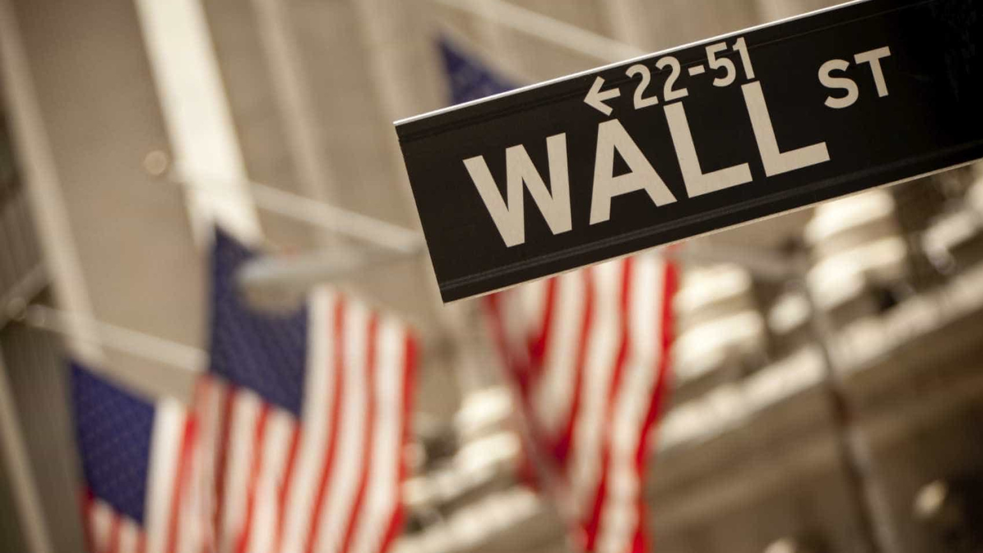 Wall Street negoceia em alta no início da sessão