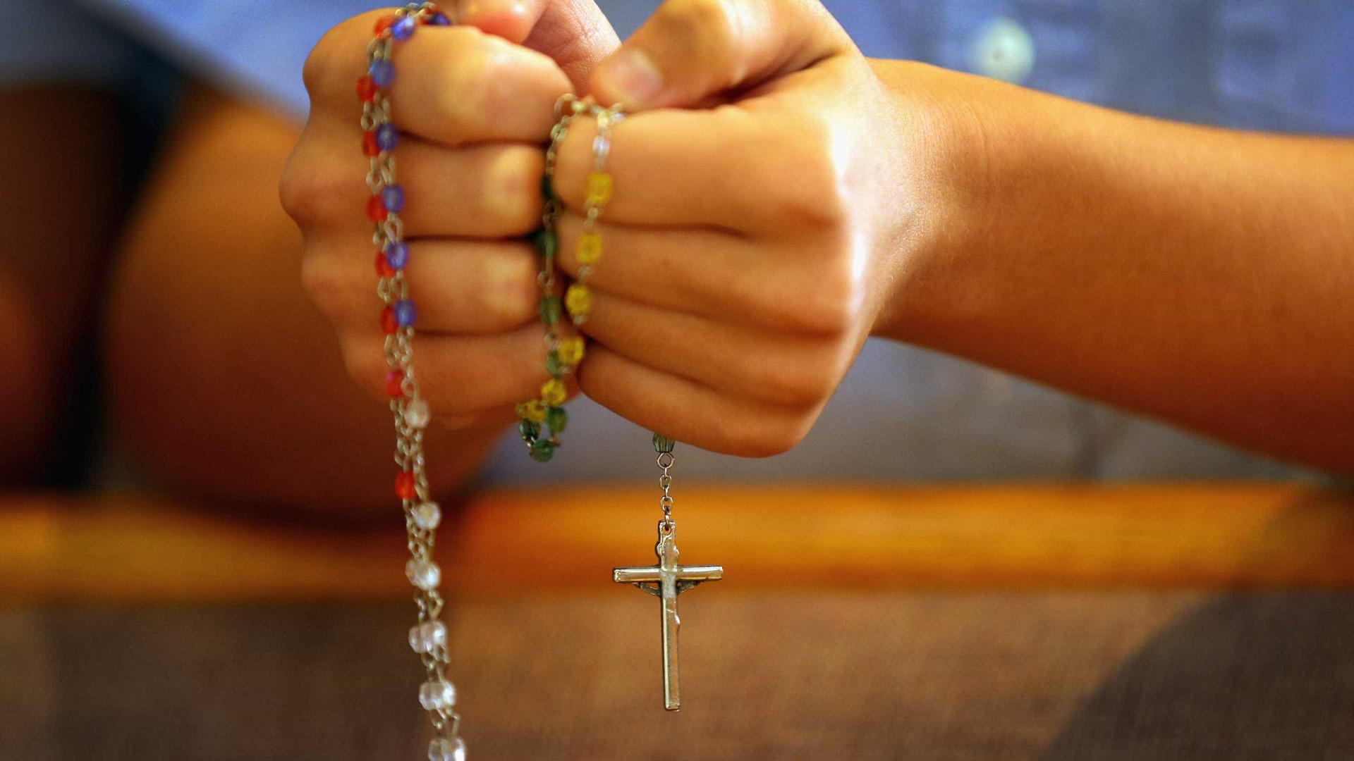 Trinta beatos e santos portugueses esperam decisão do Vaticano