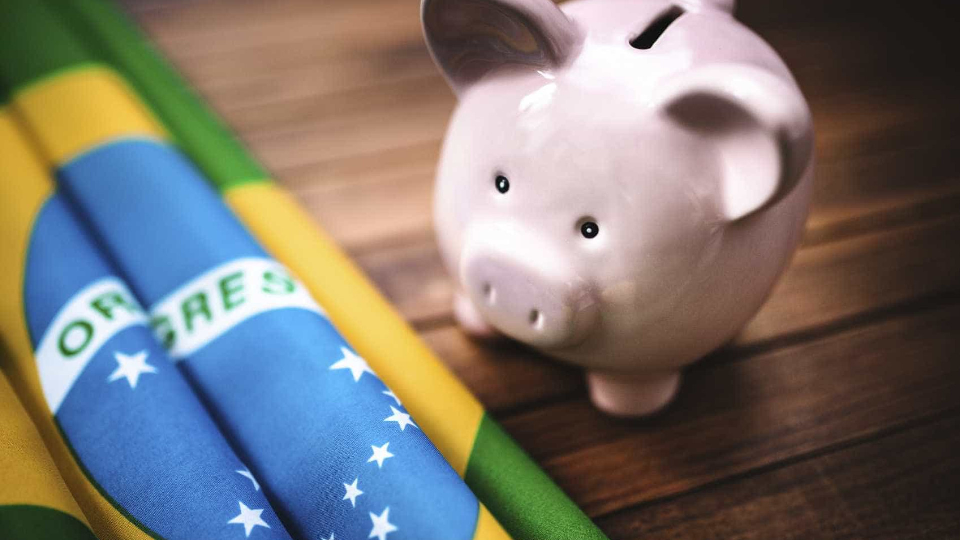 Mercado prevê que Brasil terá défice primário de 33,2 mil milhões em 2018
