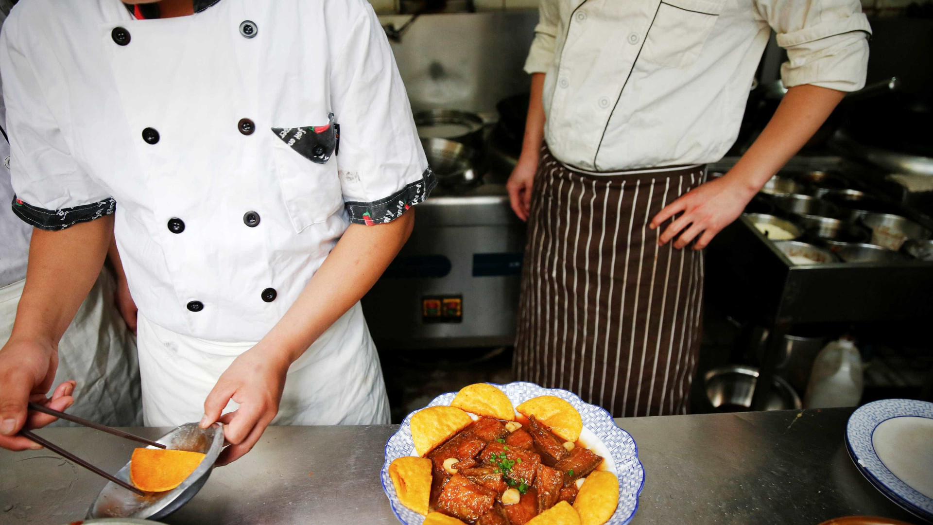 Um ano após primeira estrela Michelin, restaurantes têm mais clientes