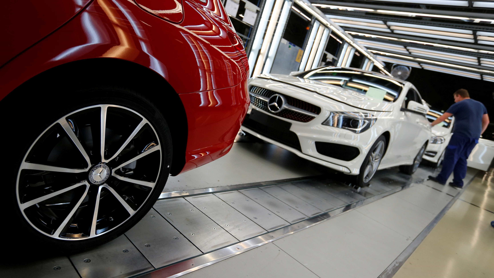 Governo quer certificar empresas para fornecerem indústria automóvel