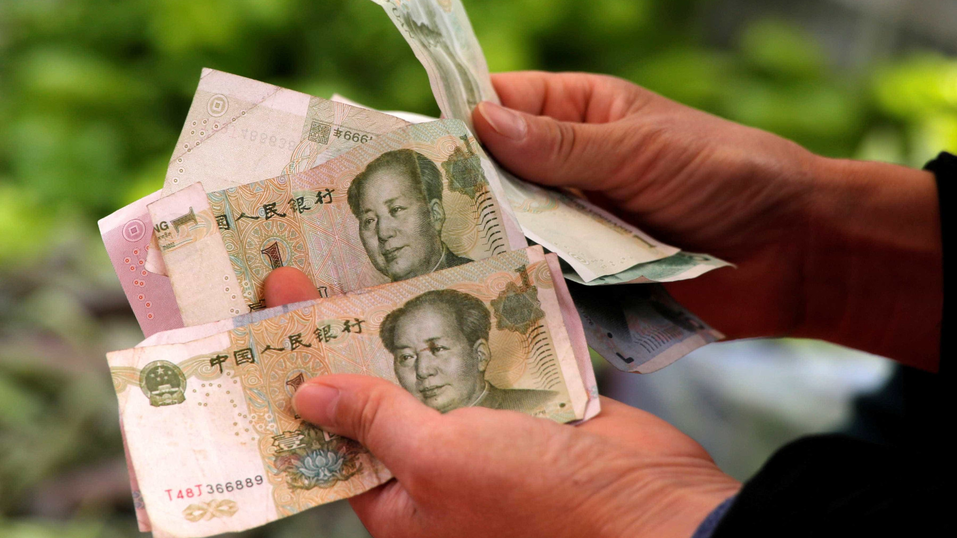 Investidores devem estar atentos ao populismo e ascensão da China
