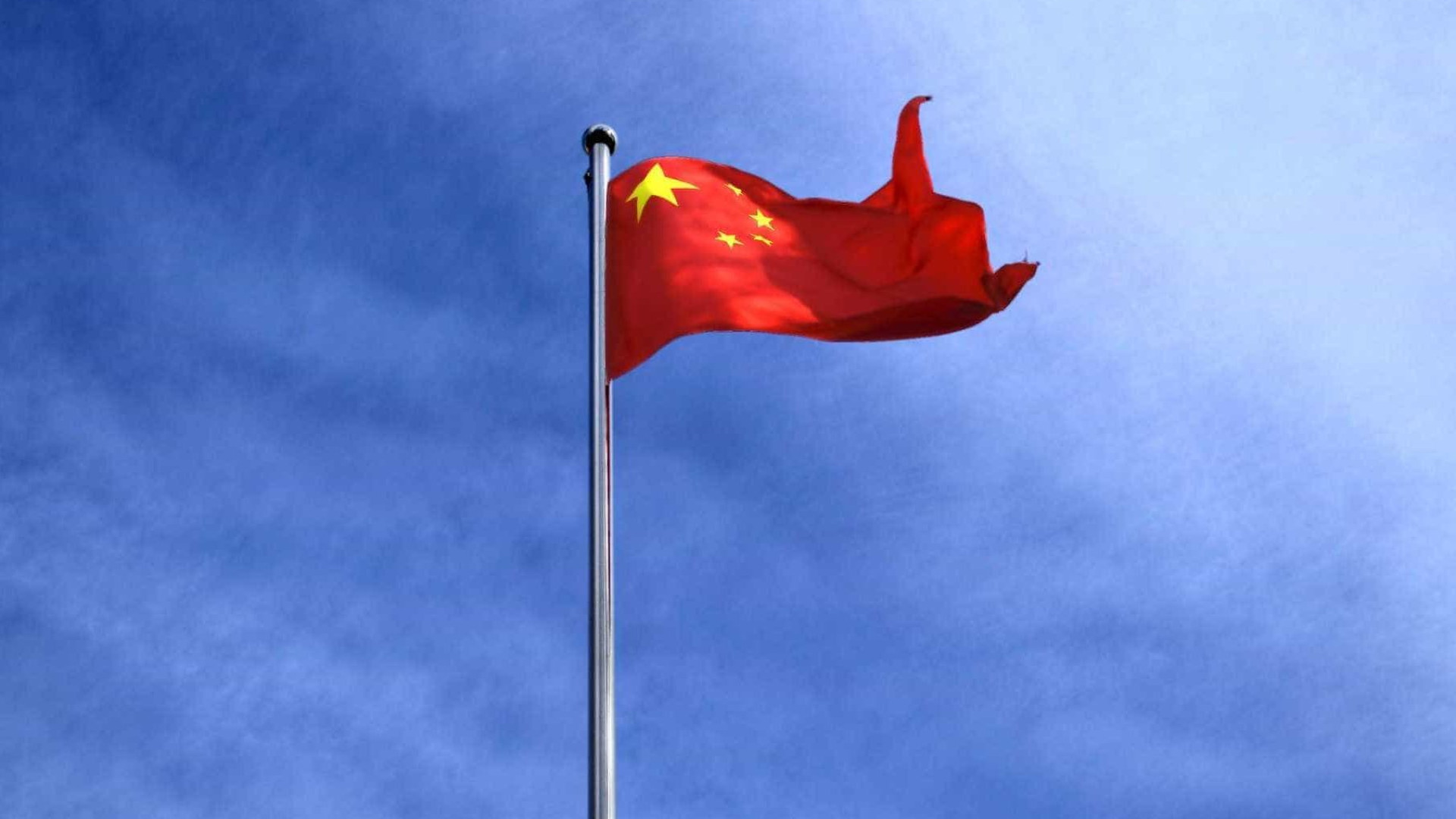 Pelo menos 19 mortos em explosão num parque industrial na China
