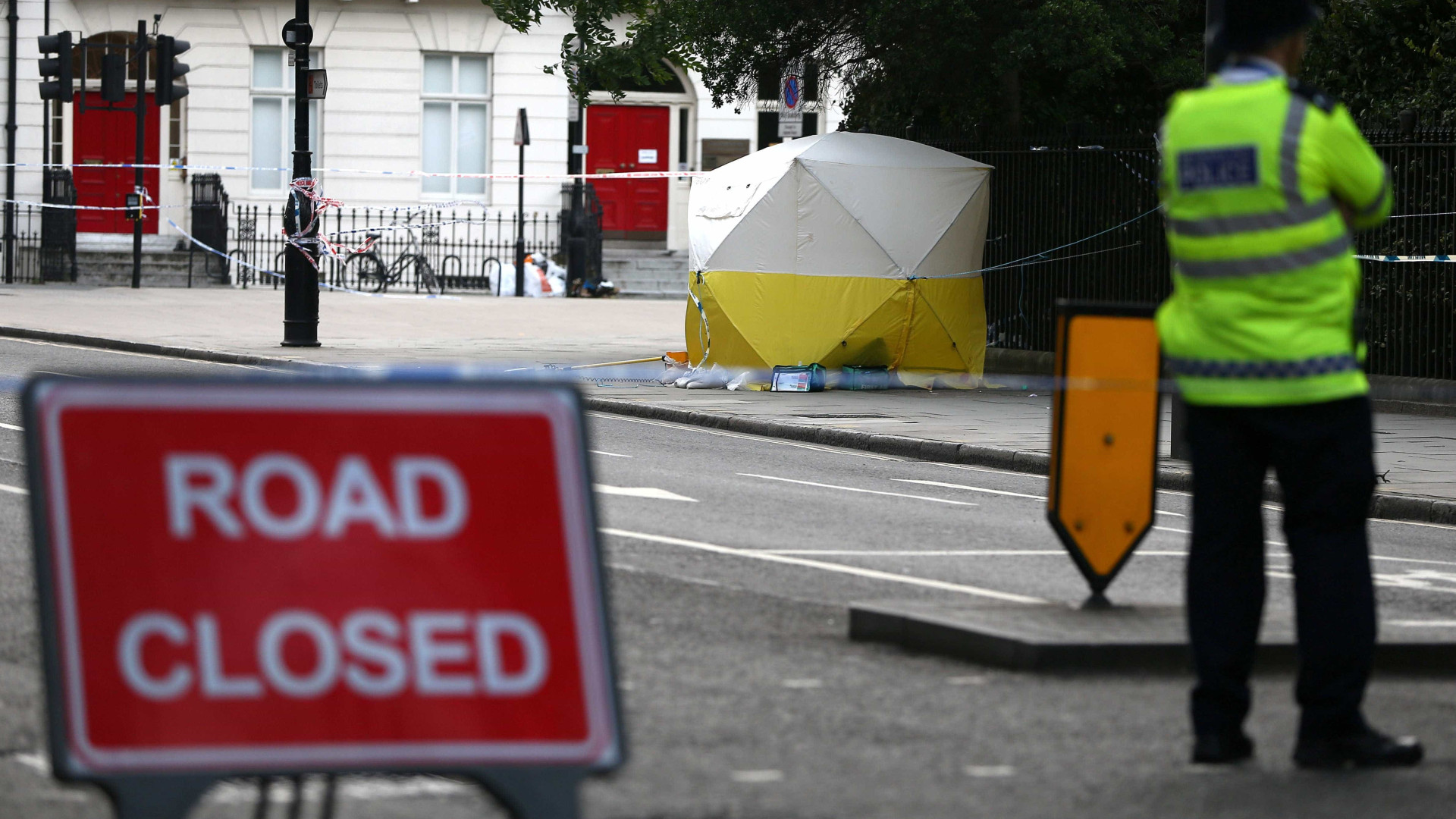 Dois mortos em colisão durante perseguição policial em Londres