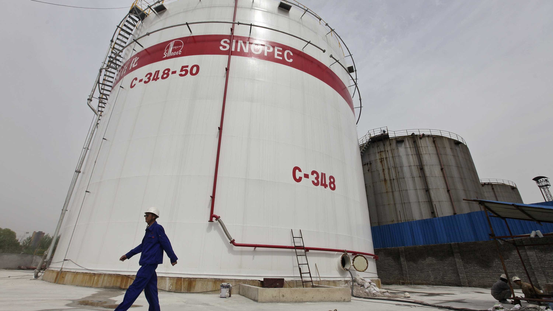 Chinesa Sinopec processa petrolífera venezuelana nos EUA