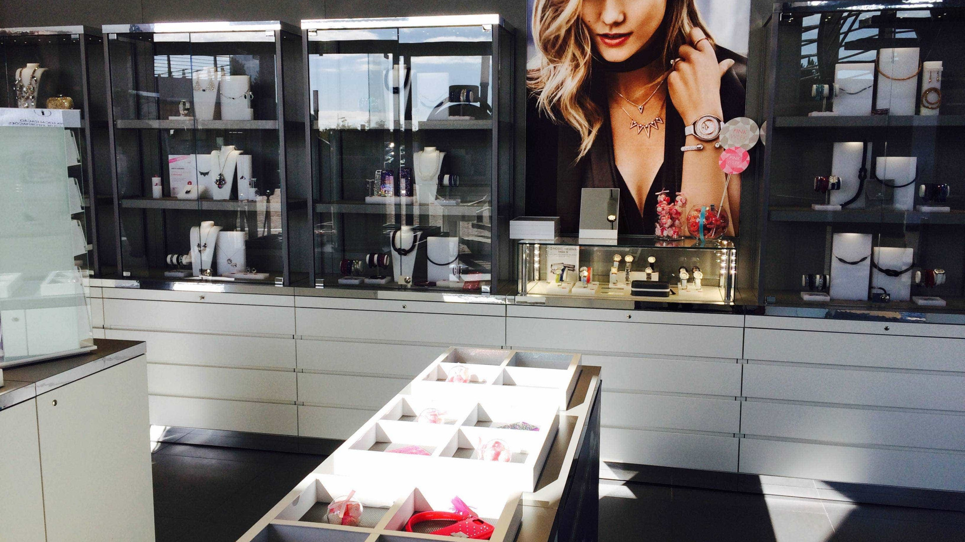 Swarovski abre a primeira loja outlet em Portugal