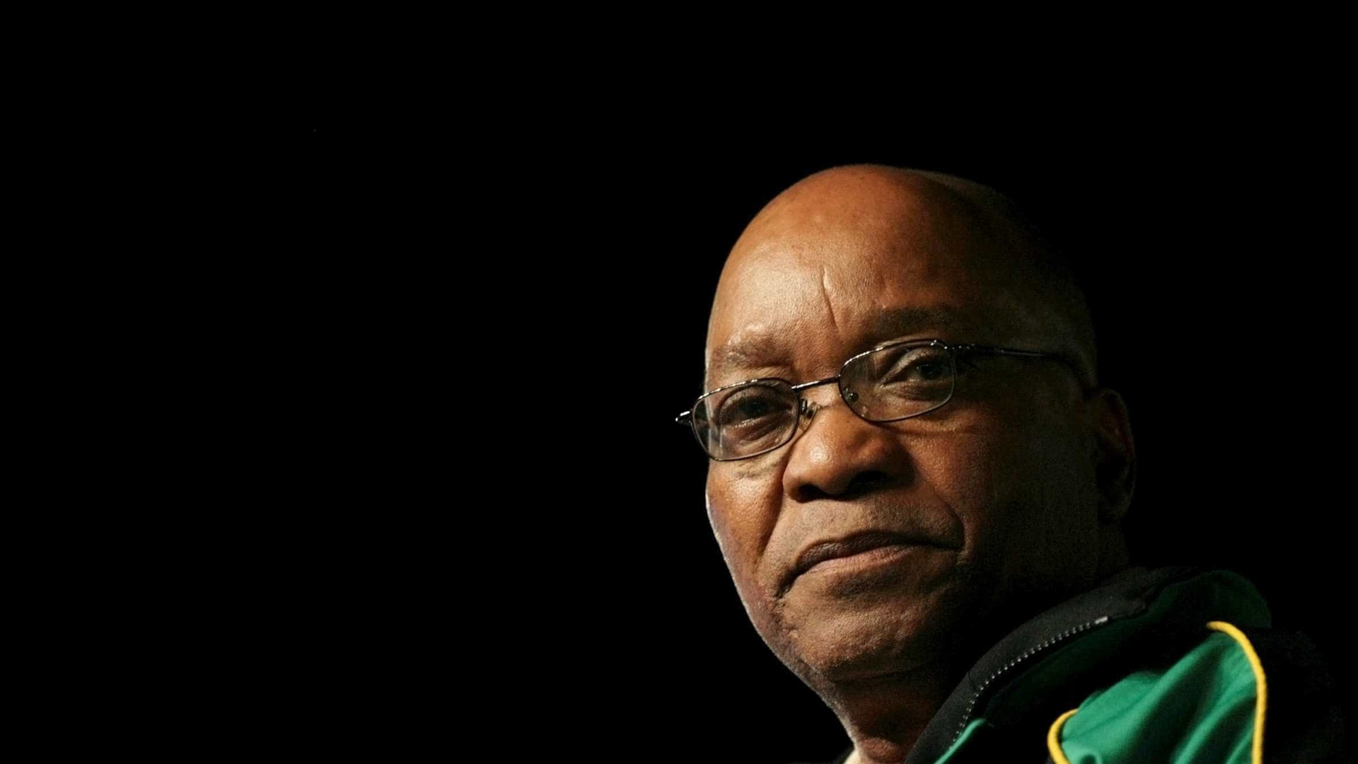 Polícia sul-africana prende três pessoas ligadas a caso contra Jacob Zuma