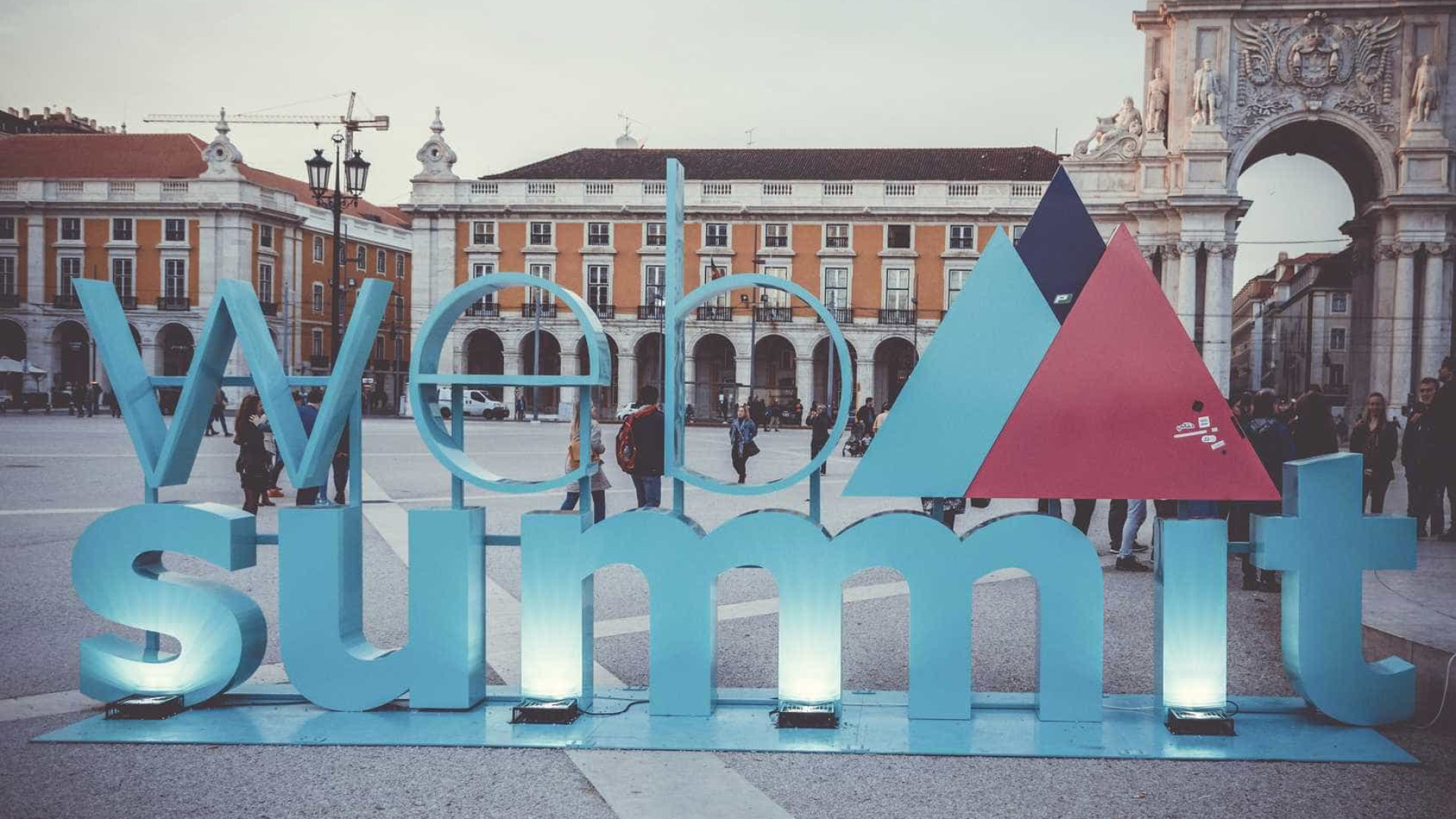 Web Summit com líder do Ebay e atriz de 'A Guerra dos Tronos'