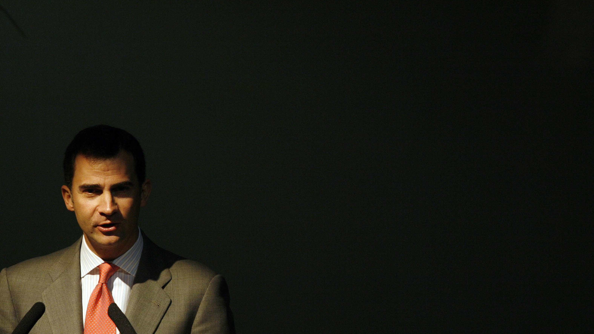 Bloco de Esquerda e PCP não aplaudiram Rei de Espanha