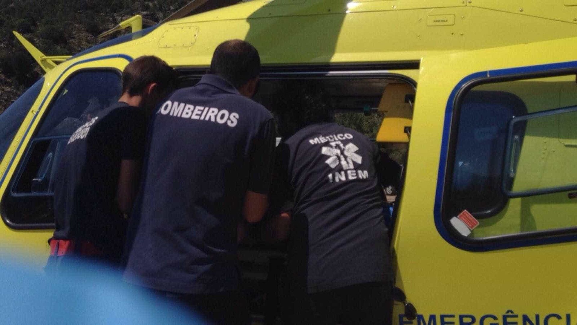Acidente entre motos corta A2 em Almodôvar. Helicóptero do INEM no local