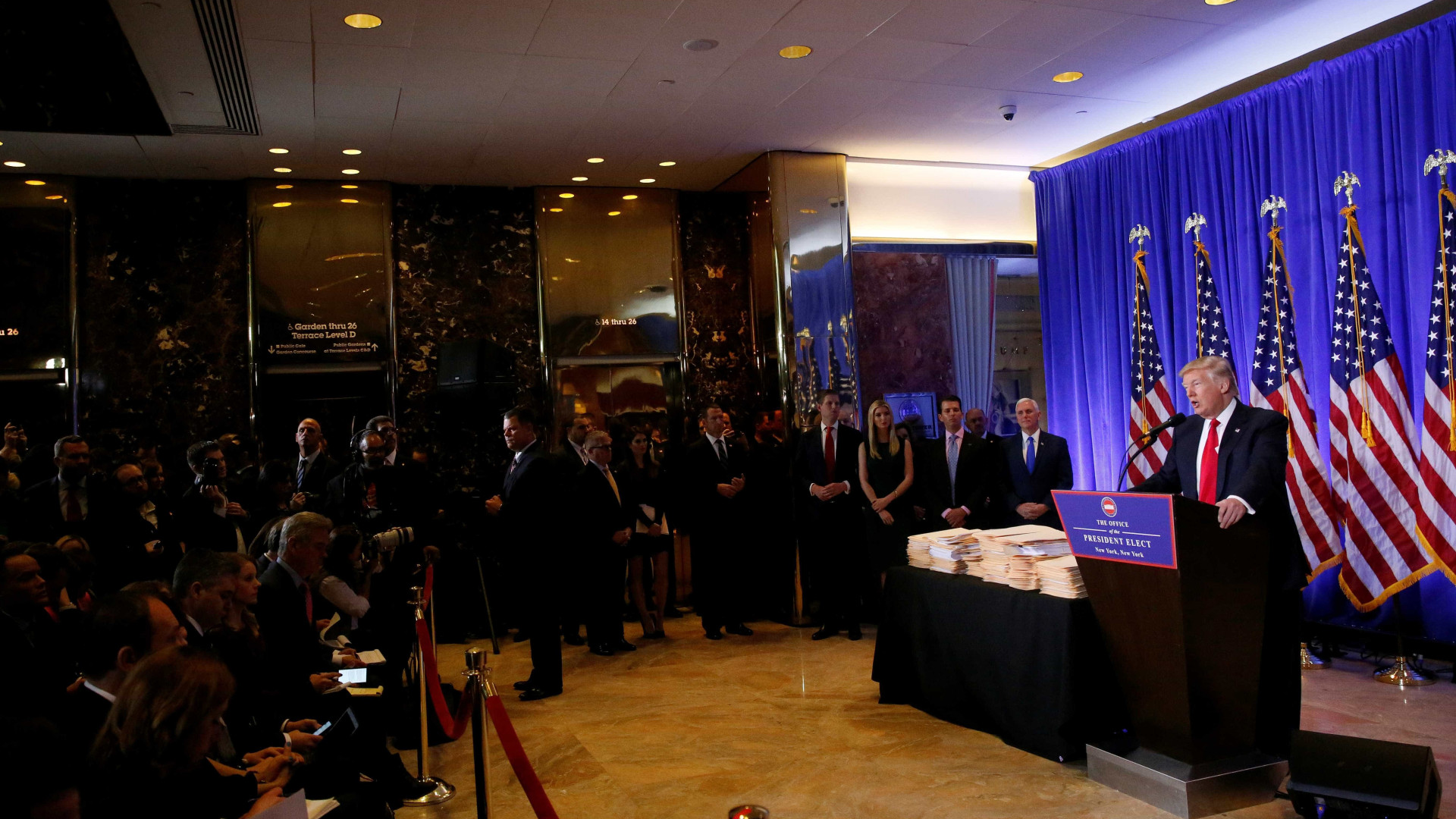 Donald Trump entrega gestão de negócios aos dois filhos mais velhos