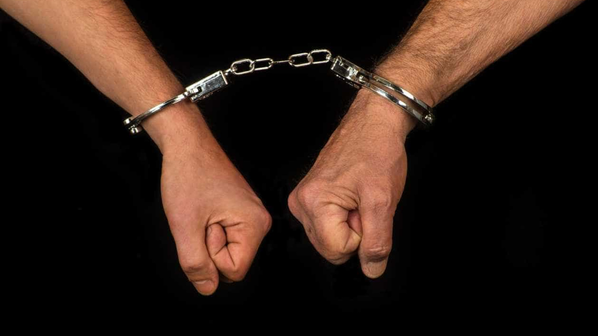 Detido por conduzir com taxa de 2,15 gramas de álcool no sangue