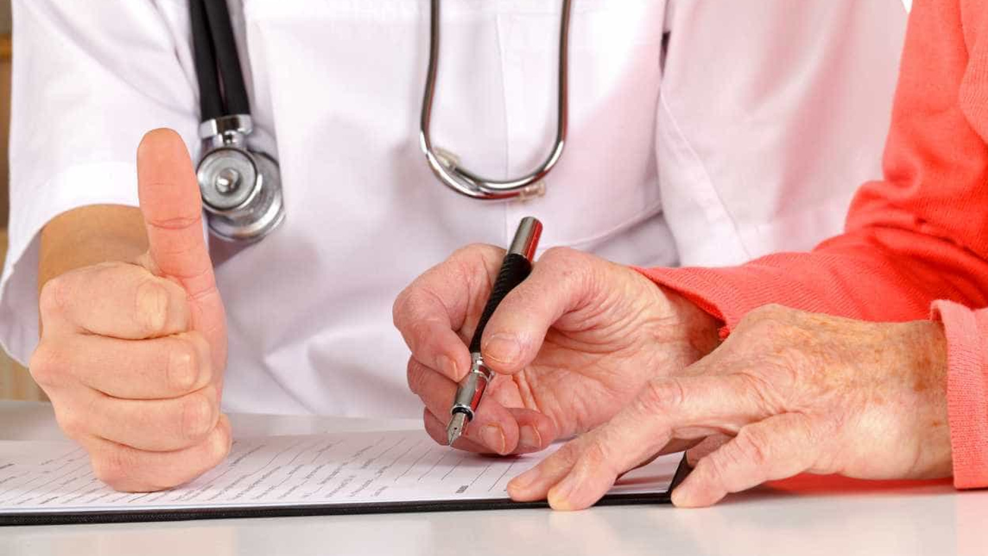Infarmed garante que não faltará medicamentos para a doença de Parkinson