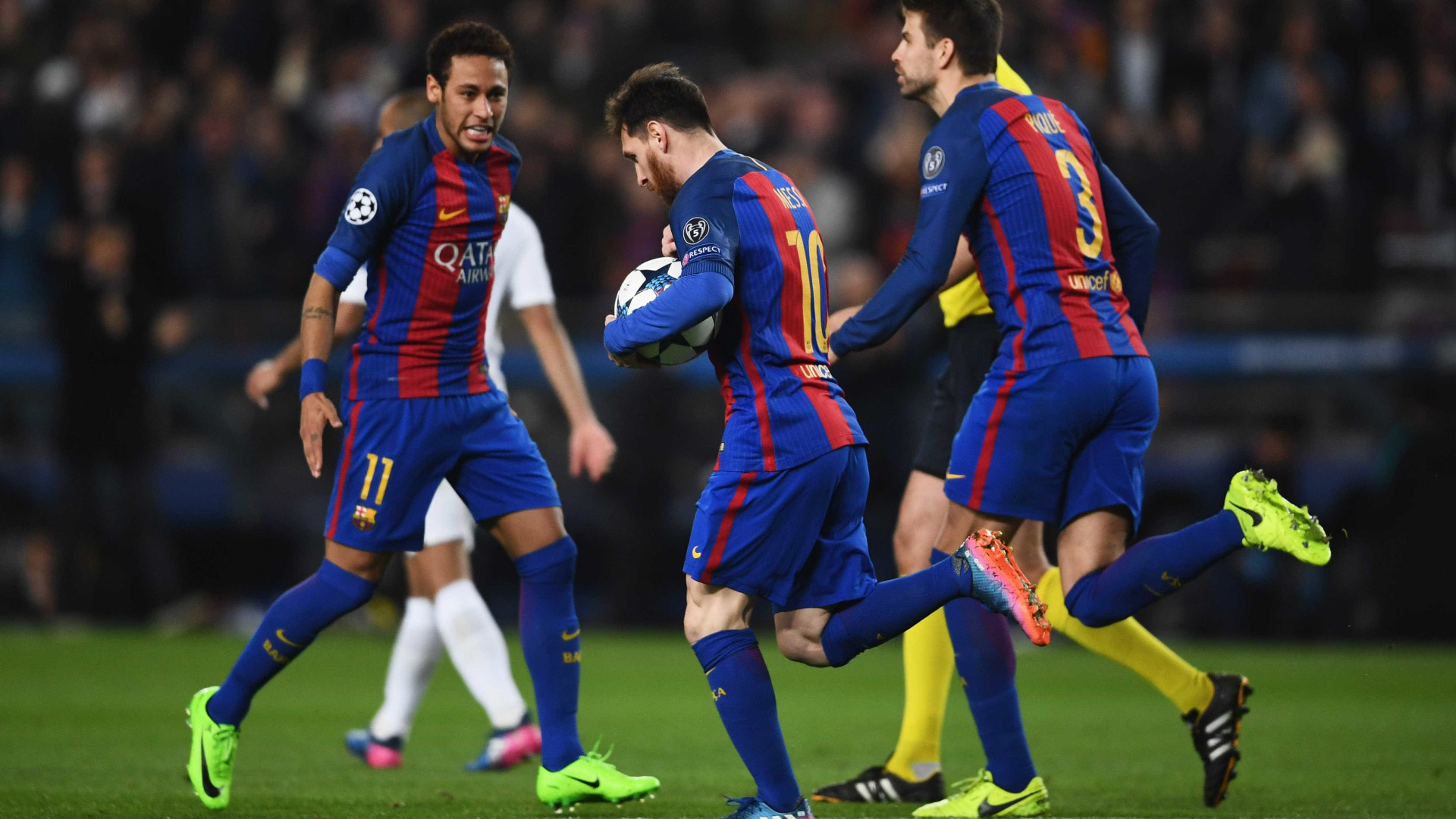 Piqué: A ovação de Camp Nou e os assobios a Ronaldo