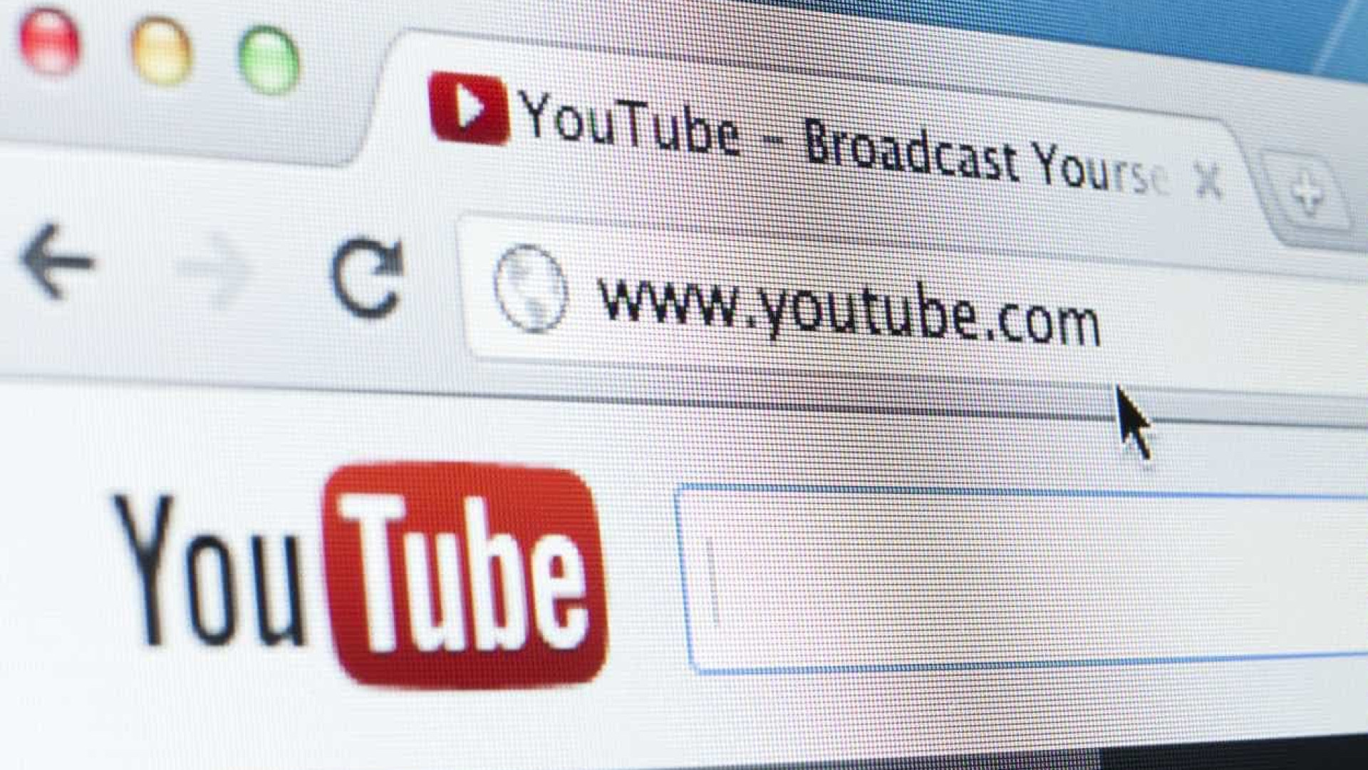 YouTube censura conteúdos relacionados com comunidade LGBT