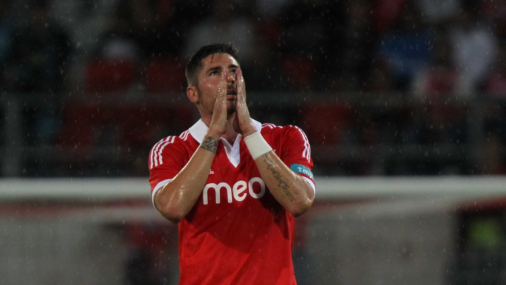 Javi Garcia, ex-Benfica, vai agir judicialmente contra Alan