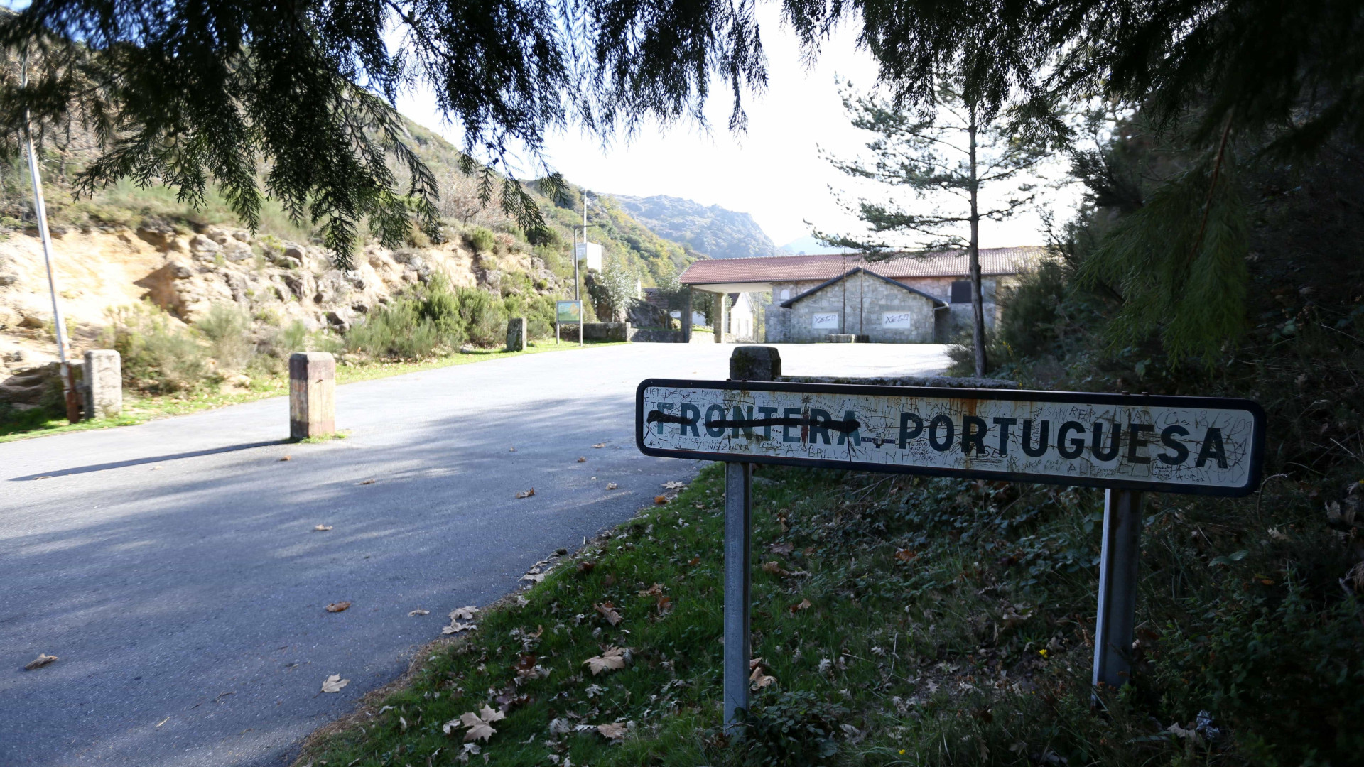 Portuguesa com vasto cadastro criminal apanhada na fronteira com Espanha