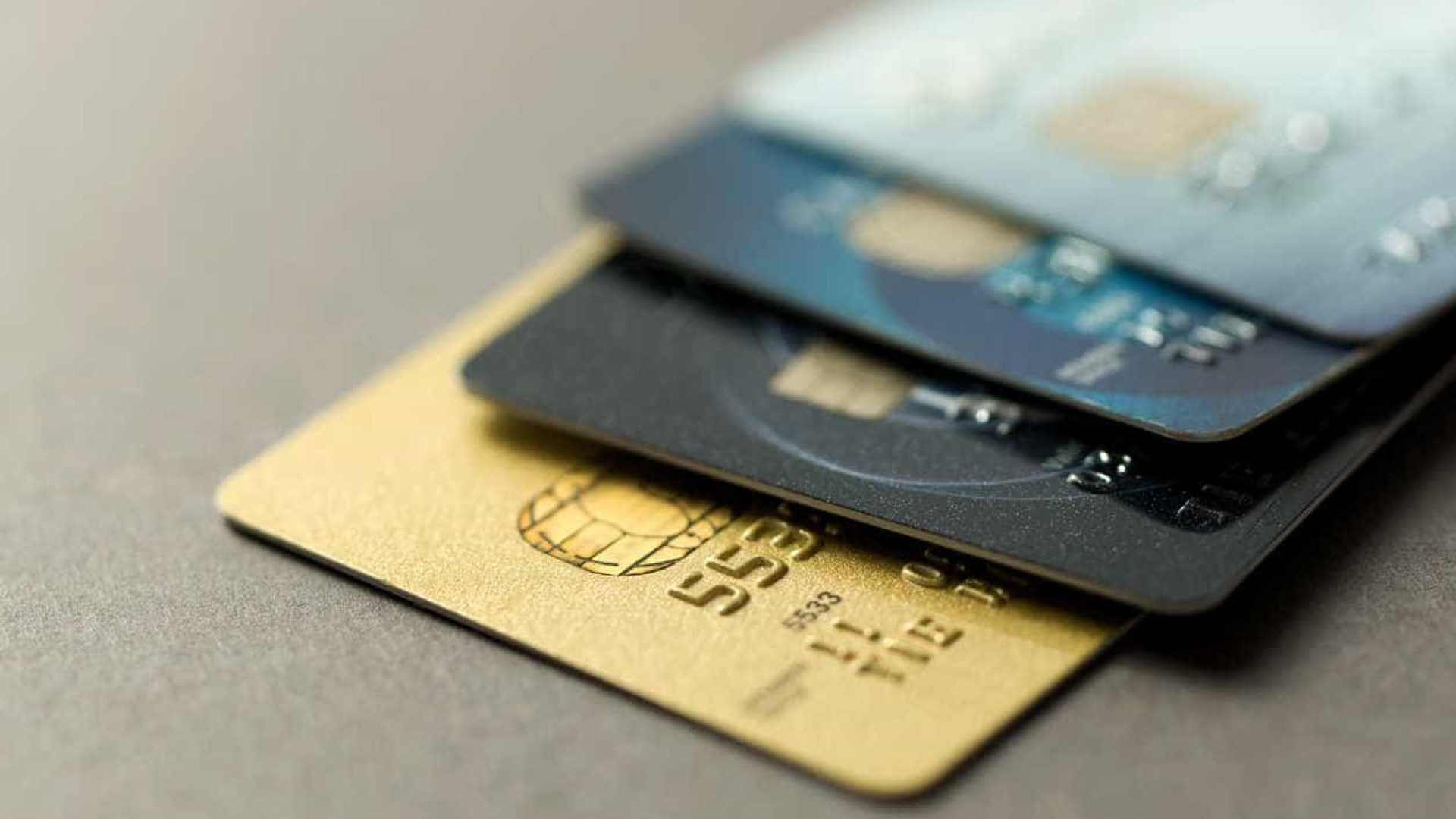 Bancos cobraram mais 100 milhões em comissões em 2017 face a 2016