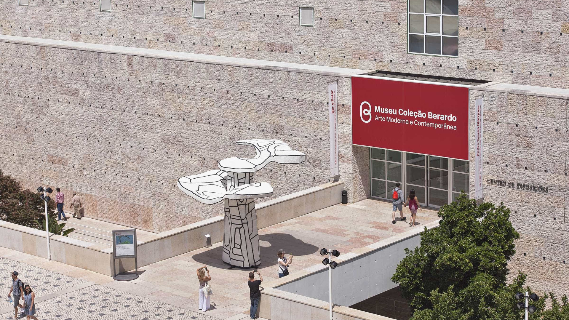Museu Berardo vai oferecer espumante e pastéis de nata aos apaixonados