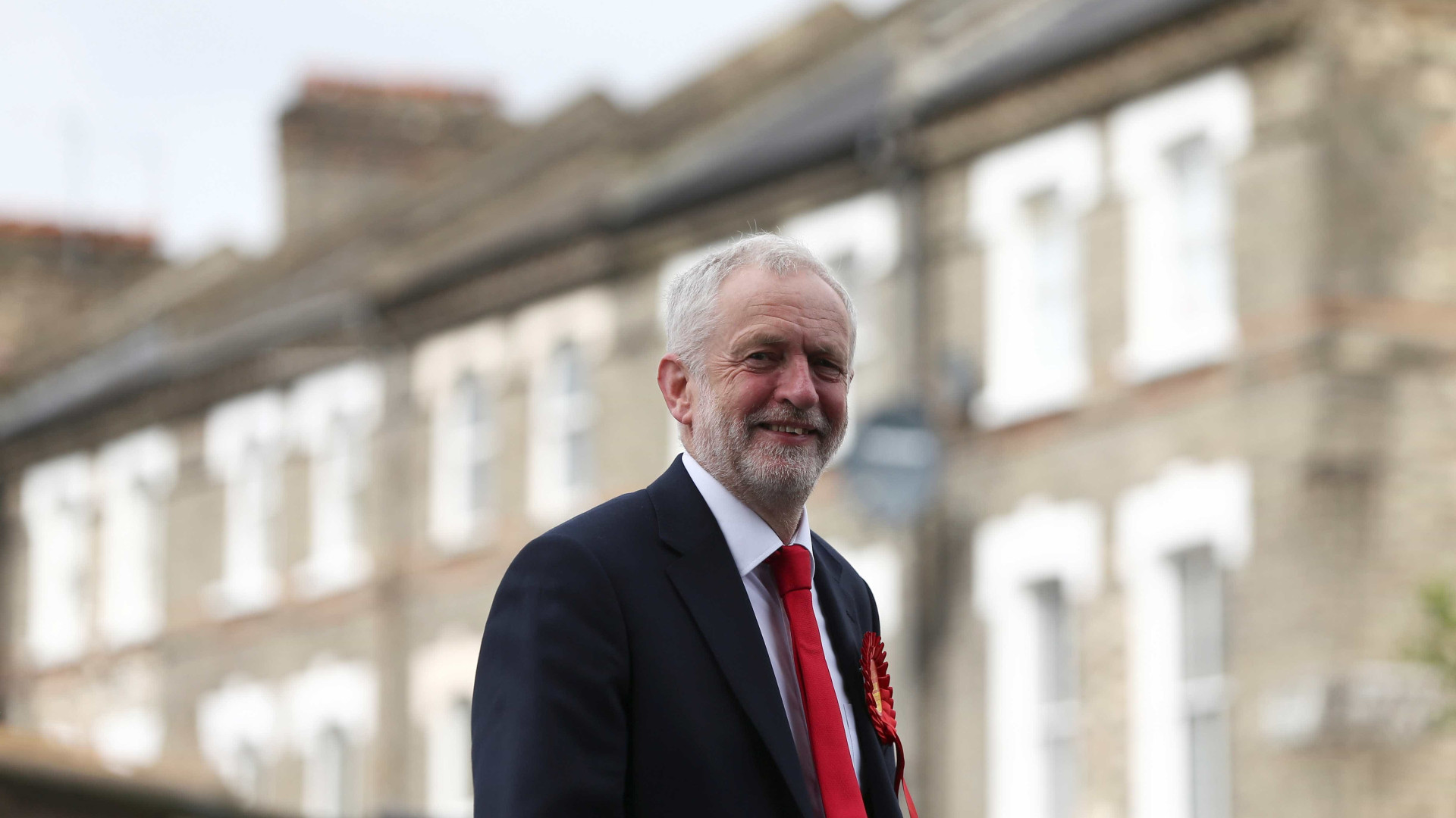 Líder trabalhista admite segundo referendo sobre "Brexit