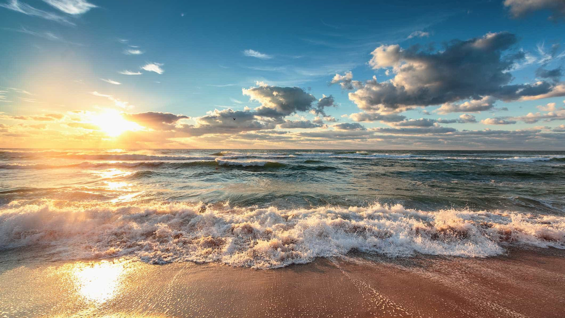 Termómetros podem subir aos 28ºC, mas o mar ainda não está para banhos