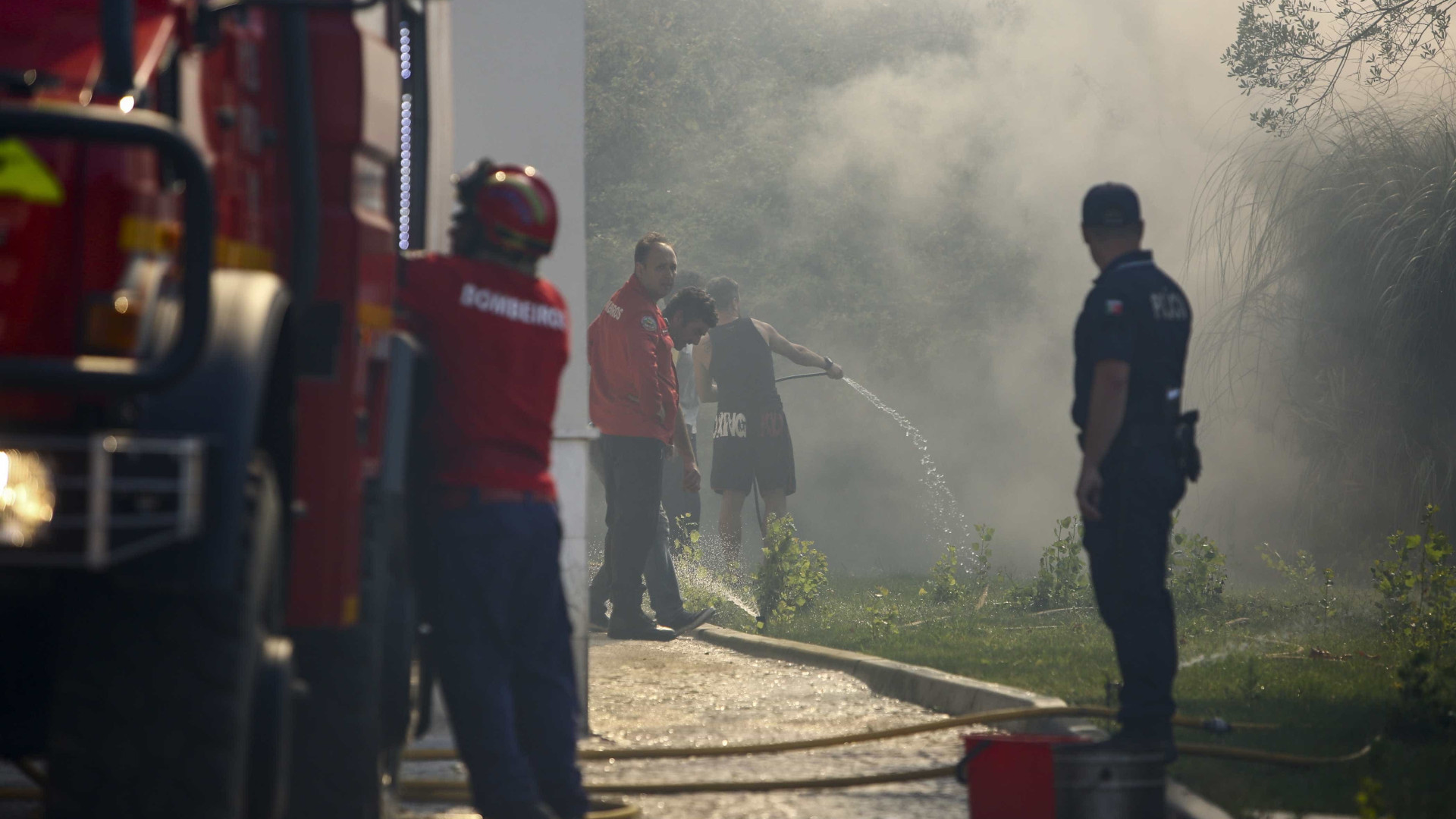 Incêndio encerra restaurante em Vila Nova de Gaia e faz três feridos