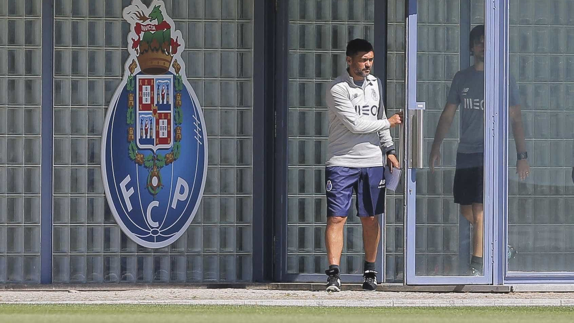 Conceição com boas notícias na preparação para embate com o Schalke