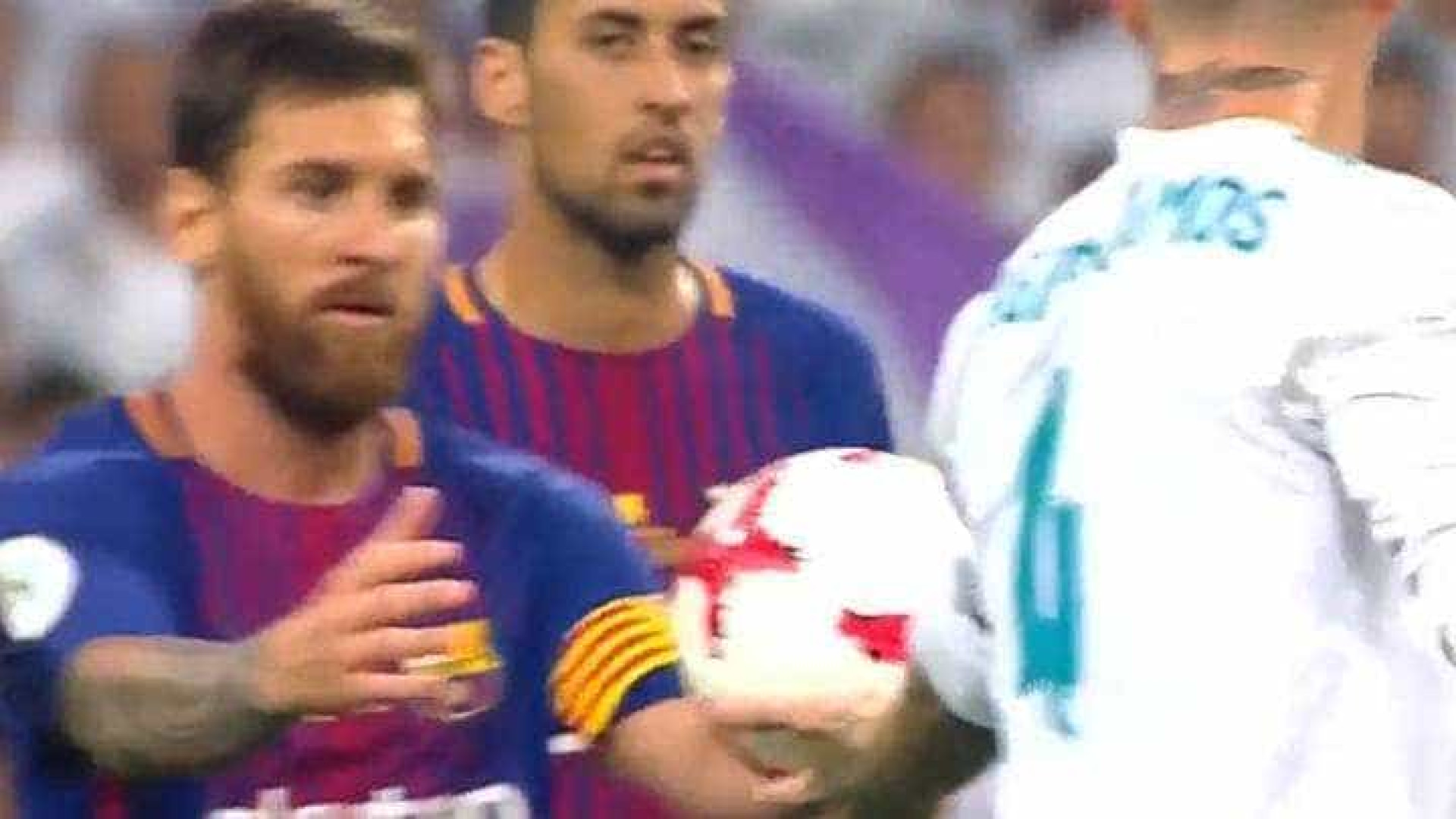Ramos provocou e Messi não disfarçou a fúria