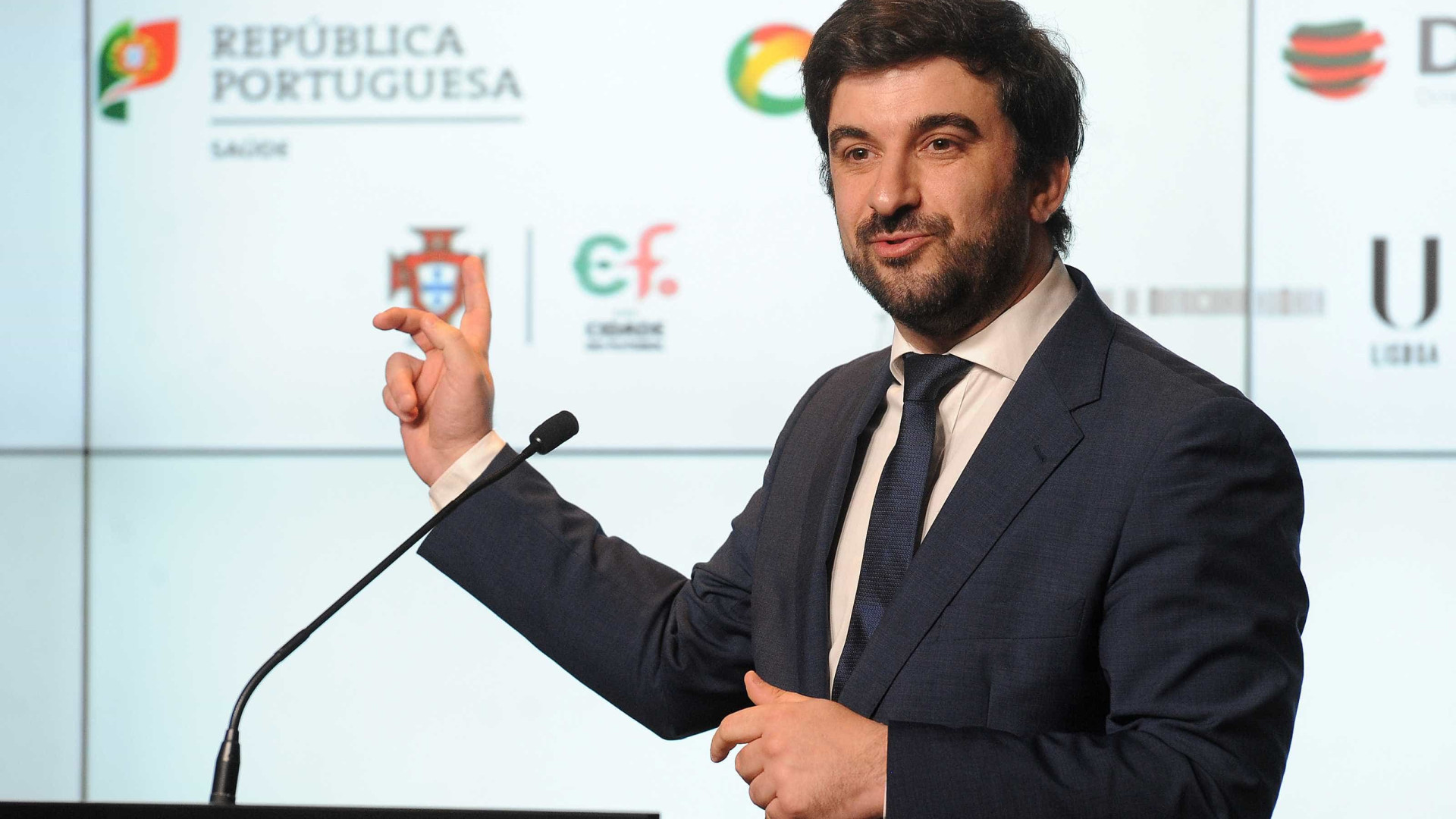 Ministro confirma fiscalização a promoções de viagens de finalistas