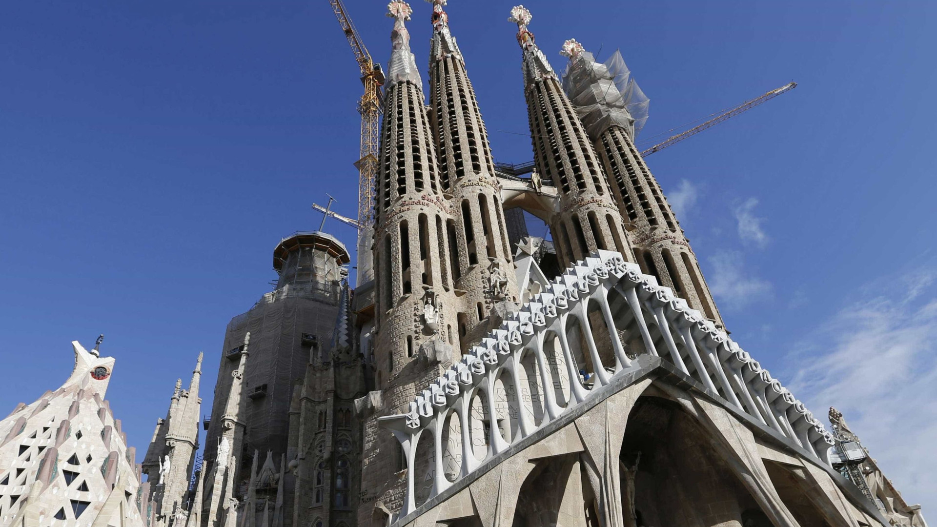 Ilegal há mais de 130 anos, Sagrada Família vai pagar multa a Barcelona
