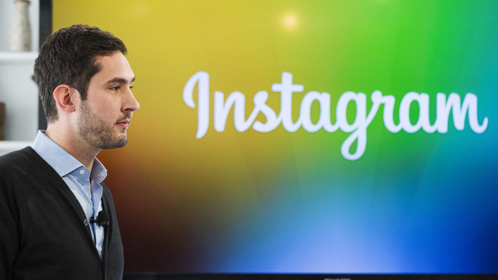 Fundador do Instagram quis afastar-se das "selfies e hashtags"