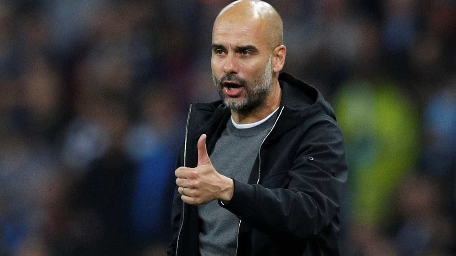 Pep Guardiola renova com o Manchester City