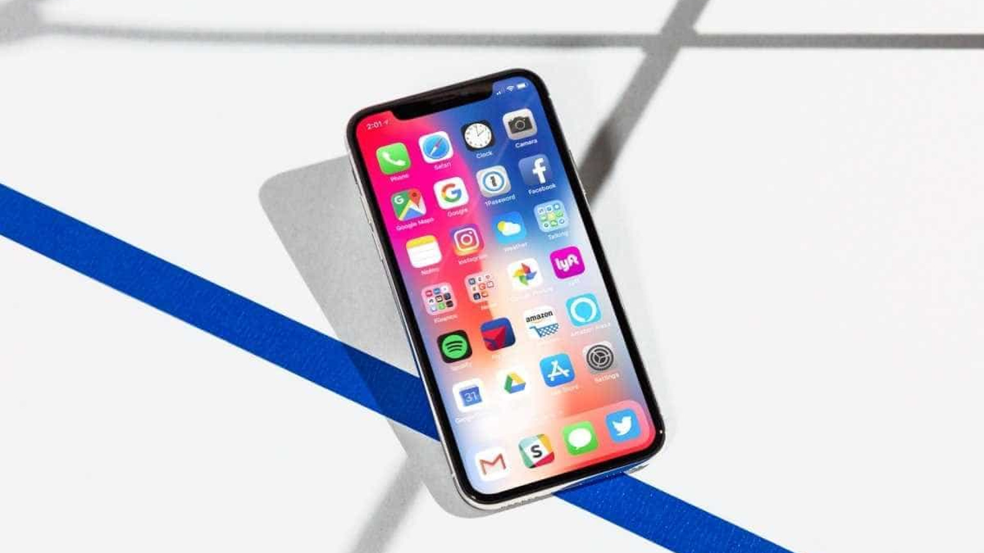 Parece que o design do iPhone X veio para ficar