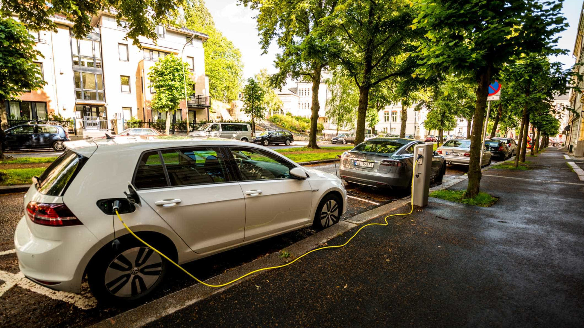 Autonomia dos carros elétricos é inferior em 31% à que é publicitada