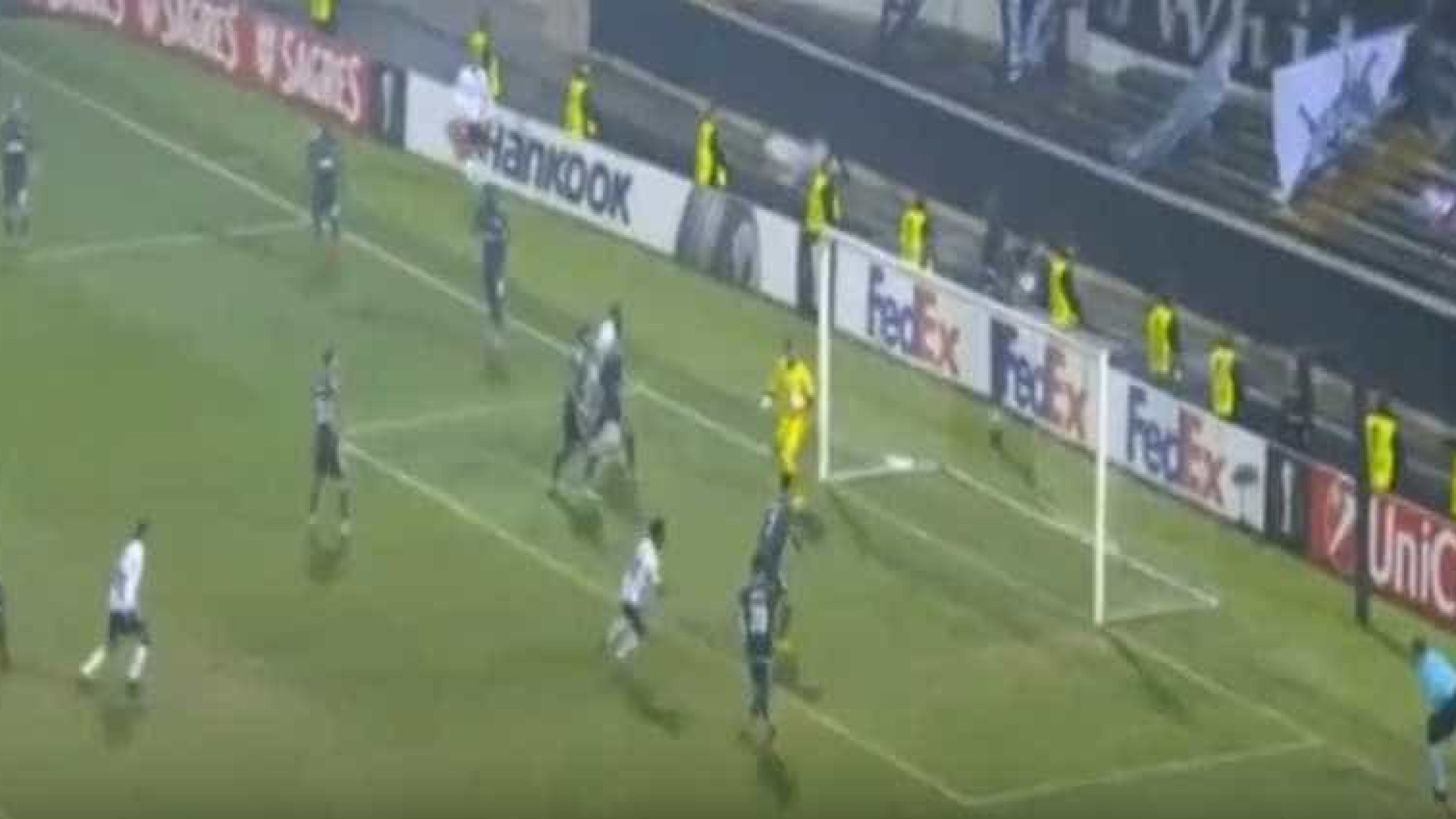 Autogolo de Ali Turan dá o empate ao Vitória de Guimarães