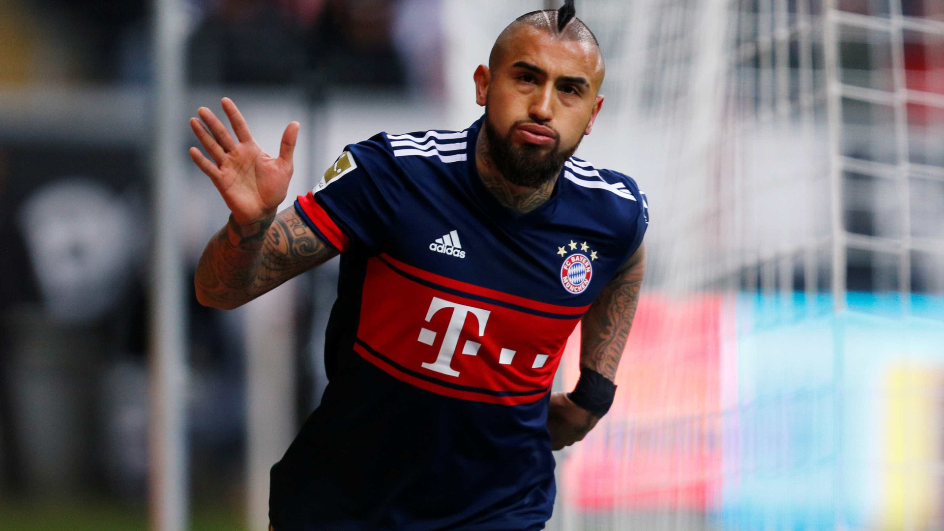 Vidal submetido a intervenção médica está em dúvida jogo com Real
