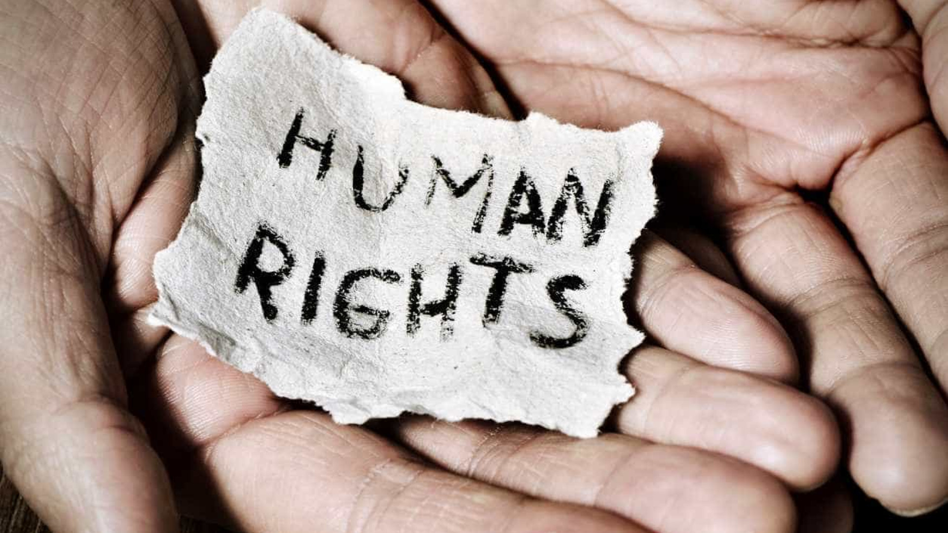 Populistas podem ser combatidos com políticas com direitos humanos