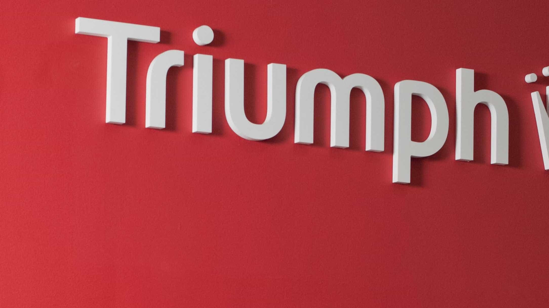 Trabalhadores da antiga Triumph tentam sensibilizar Governo e Marcelo