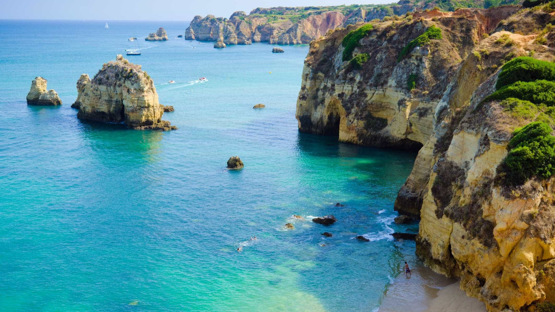 Praias portuguesas destacadas em site internacional de viagens
