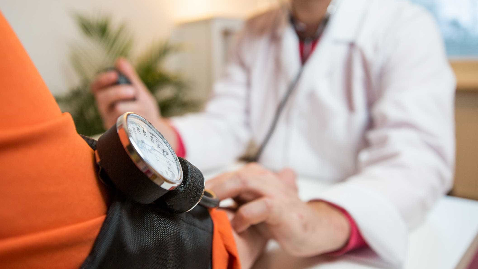 Detetadas falhas no direito de acompanhamento dos doentes nas urgências