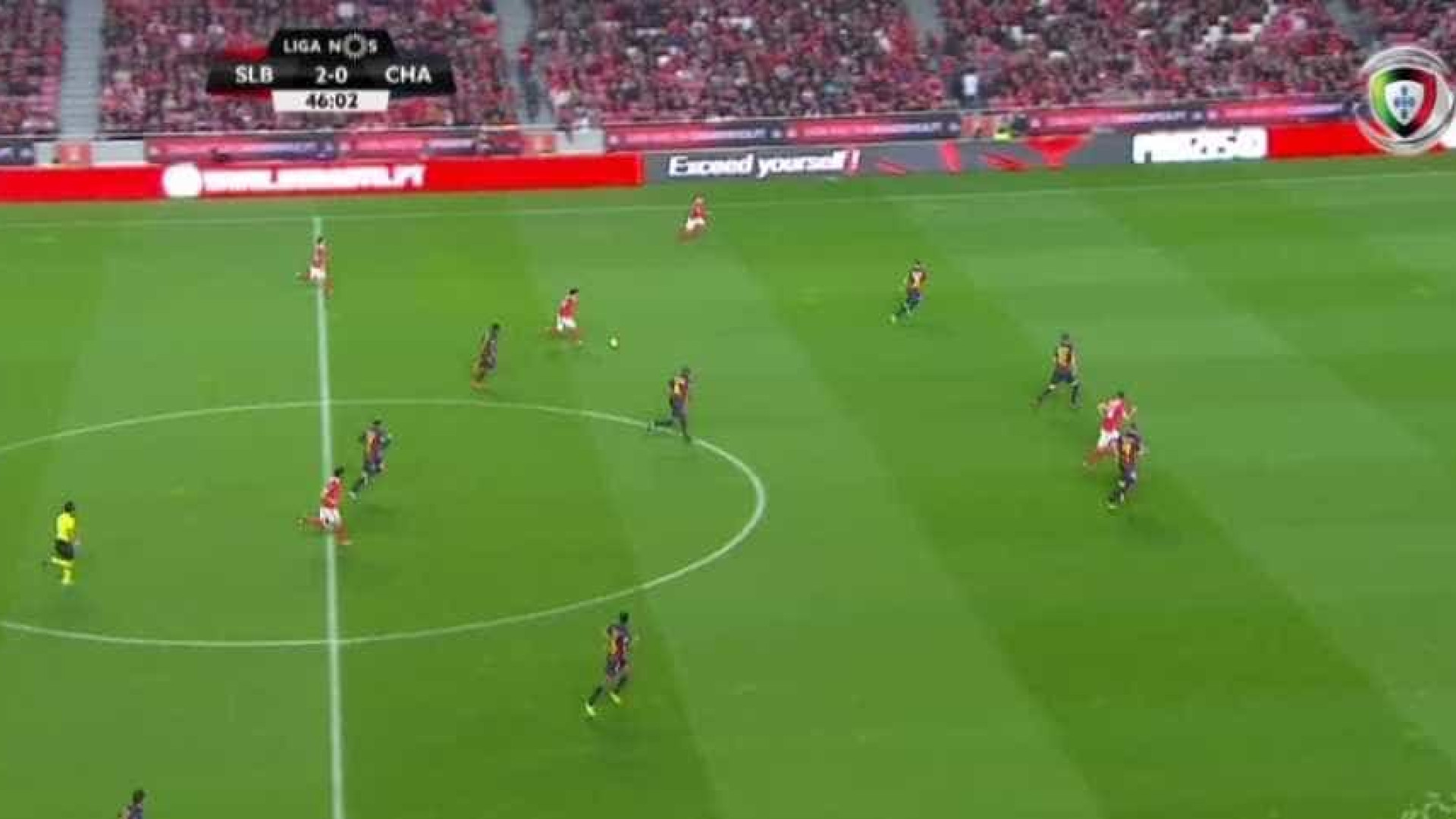 À entrada da área, Pizzi atirou para o 3-0