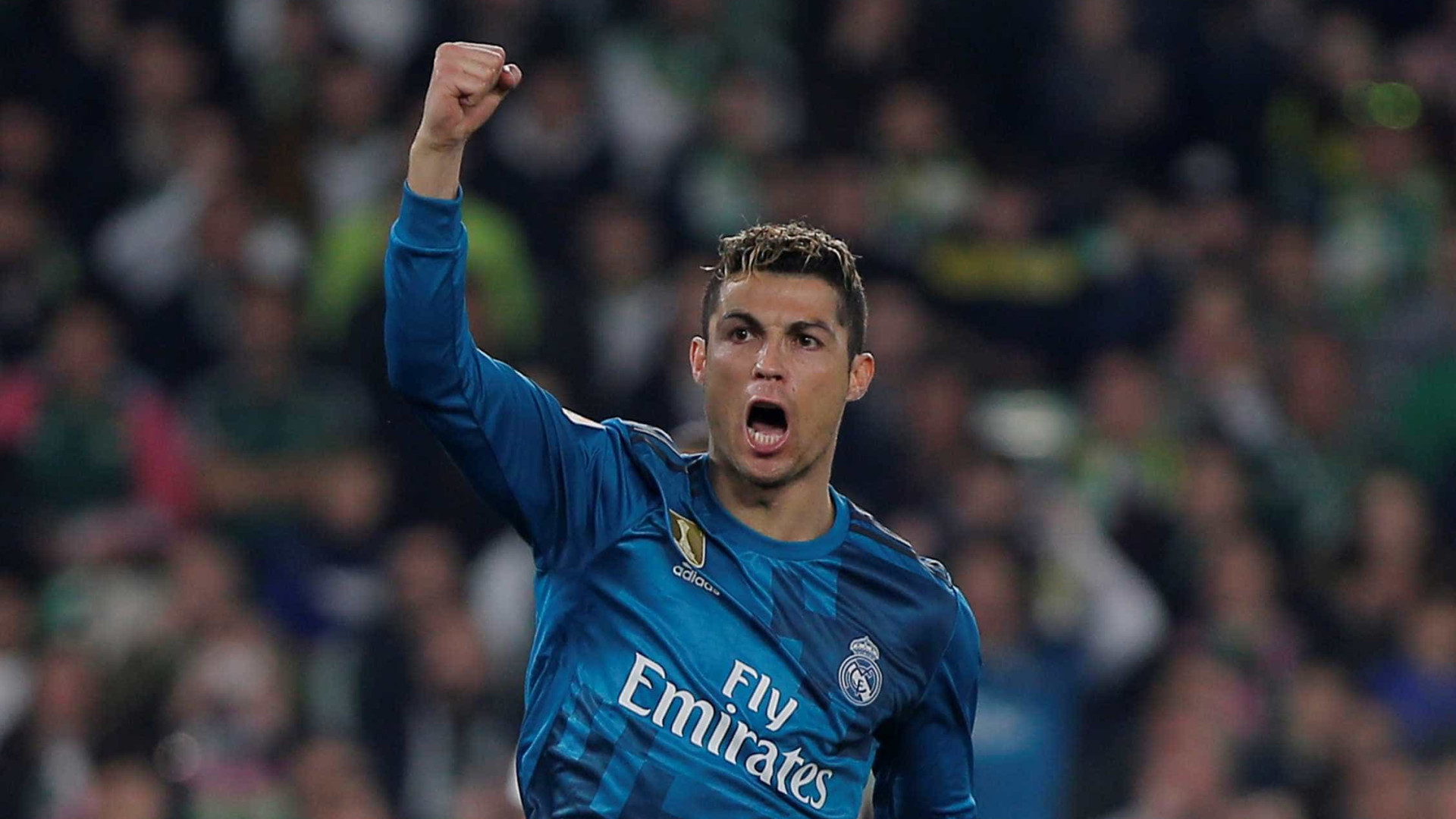 'Festón' do Real Madrid em Sevilha com um Ronaldo ainda mais histórico