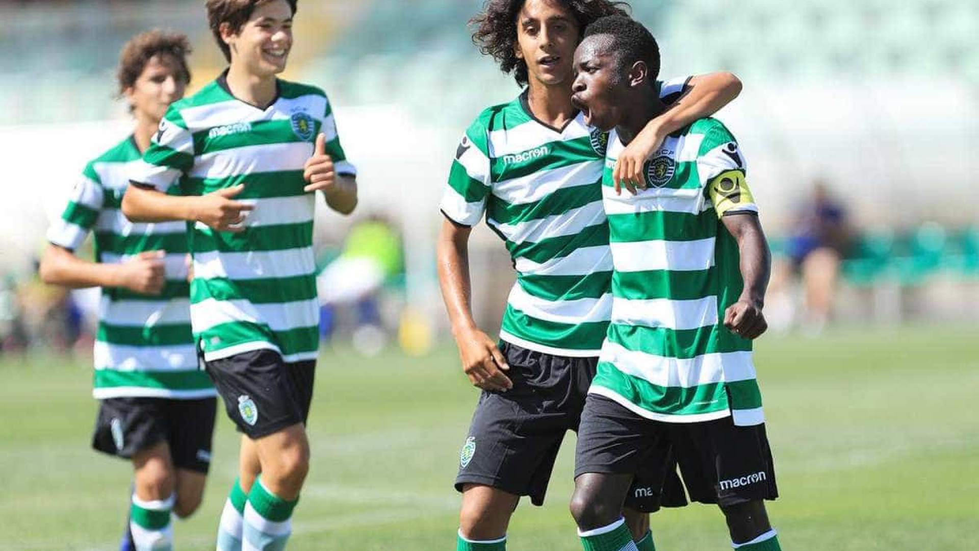 Sporting campeão nacional de iniciados após vencer o Benfica em Alcochete