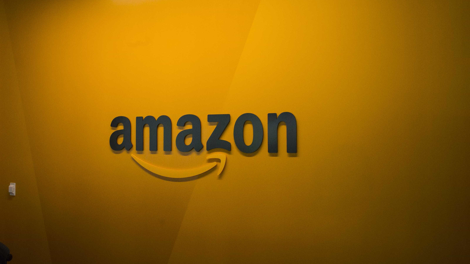 Amazon desafia IKEA. Vai lançar duas marcas próprias de mobiliário